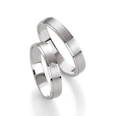 Breuning Trauringe Basic mit einem Diamanten - 48/05618 & 48/05617